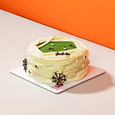 Mummy Madness Cake